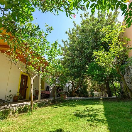 Small Villa Gerani Agios Vlasios  Esterno foto