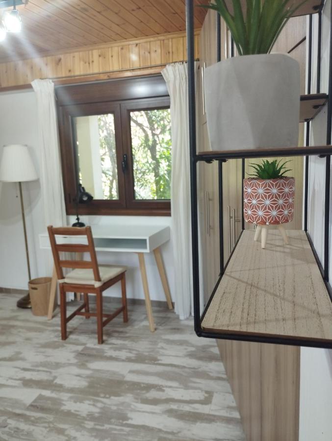 Small Villa Gerani Agios Vlasios  Esterno foto