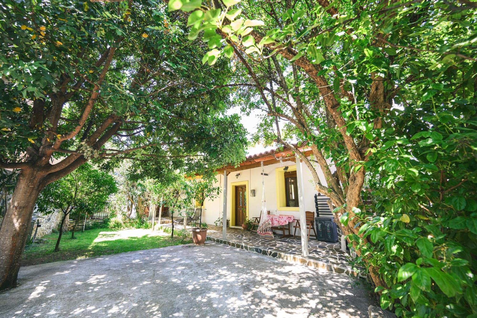 Small Villa Gerani Agios Vlasios  Esterno foto